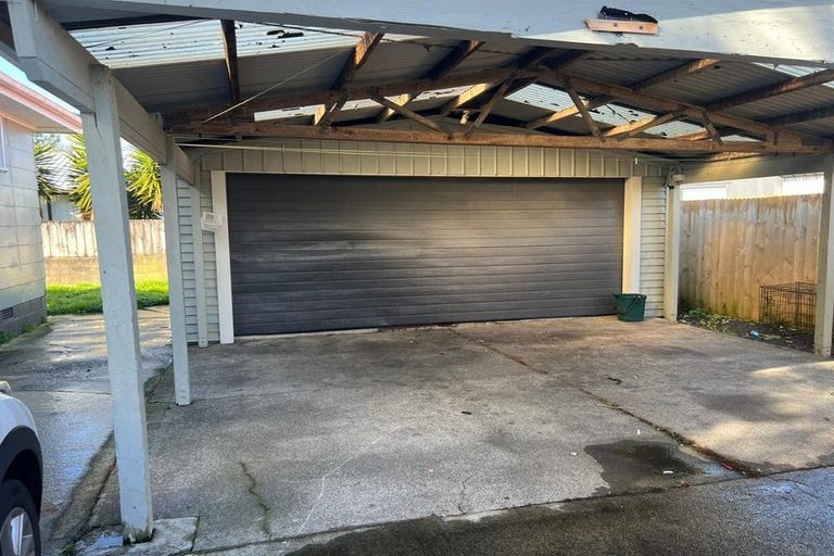 Photo of property in 28 Cargill Street, Papakura, 2110
