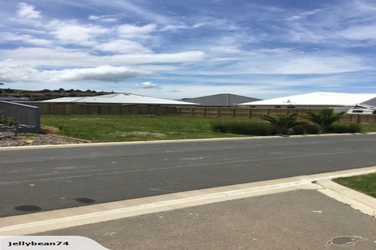 Photo of property in 10 Trevally Place, Snells Beach, 0920