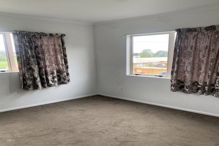 Photo of property in 5 Pooks Road, Ranui, Auckland, 0612