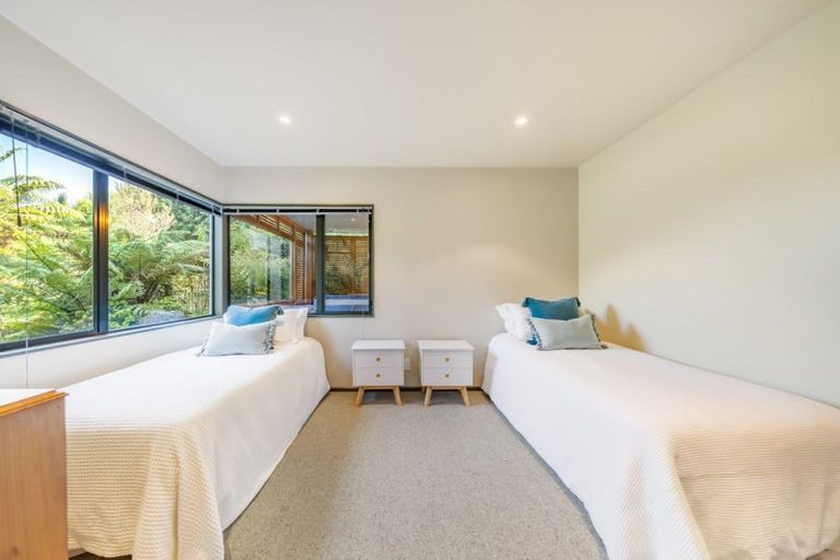 Photo of property in 36a Molyneux Close, Whitby, Porirua, 5024