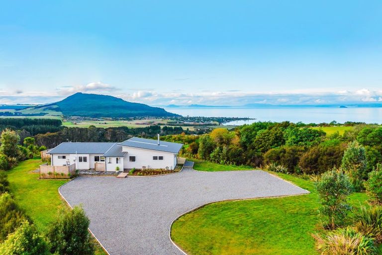 Photo of property in 11 Rangikatea Road, Omori, Turangi, 3381