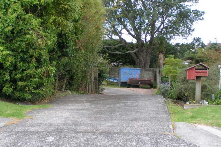 Photo of property in 14 Neptune Avenue, Beach Haven, Auckland, 0626