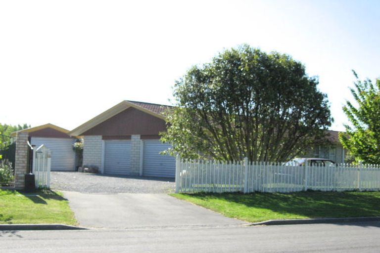 Photo of property in 37 Robert Coup Road, Kaiapoi, 7630