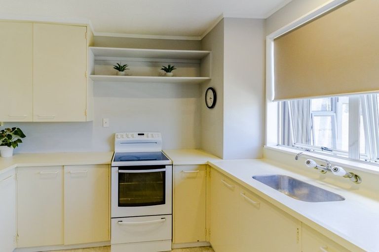 Photo of property in 12 Glamorgan Avenue, Tamatea, Napier, 4112