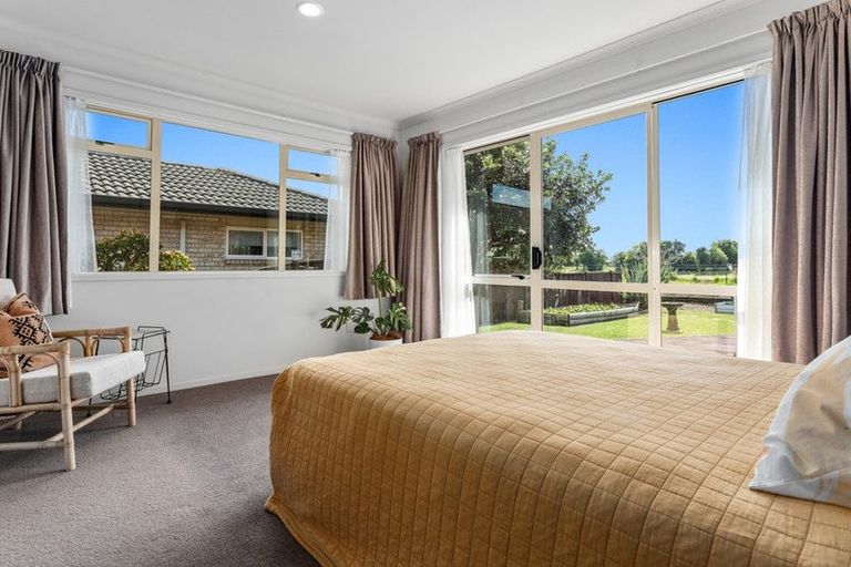 Photo of property in 29 Edgewater Grove, Whakatane, 3120