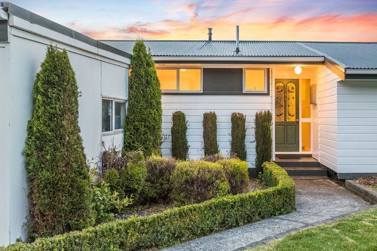 Photo of property in 47 Hicks Close, Whitby, Porirua, 5024