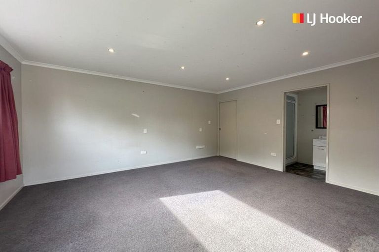 Photo of property in 6 Stephen Street, Halfway Bush, Dunedin, 9010