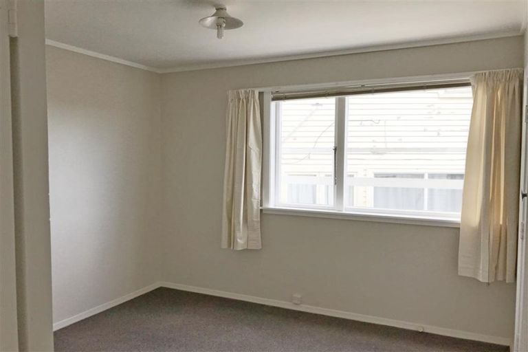 Photo of property in 28a Garden Road, Northland, Wellington, 6012