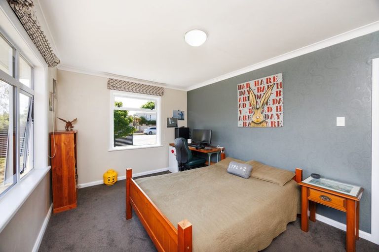 Photo of property in 36 Pitama Road, Awapuni, Palmerston North, 4412