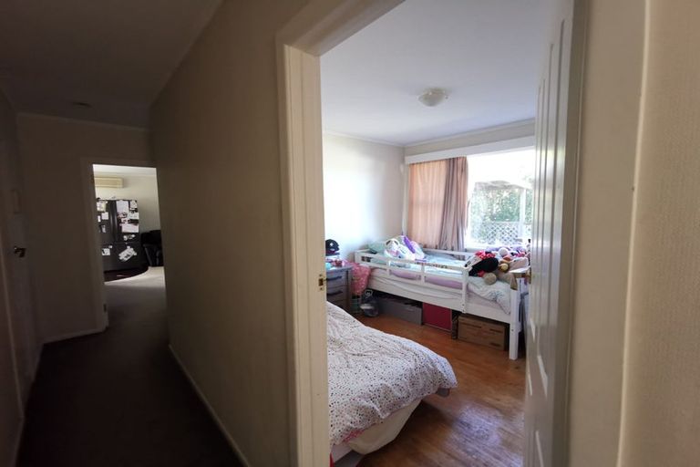 Photo of property in 33 Chippendale Crescent, Birkdale, Auckland, 0626