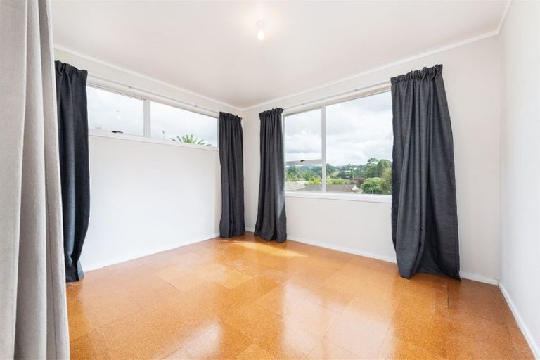 Photo of property in 16 Kellett Road, Ranui, Auckland, 0612
