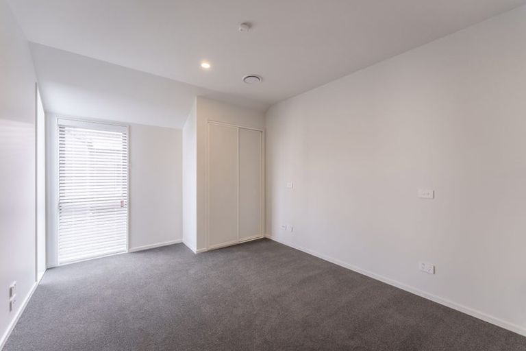 Photo of property in 2/40 Shirley Road, Shirley, Christchurch, 8013