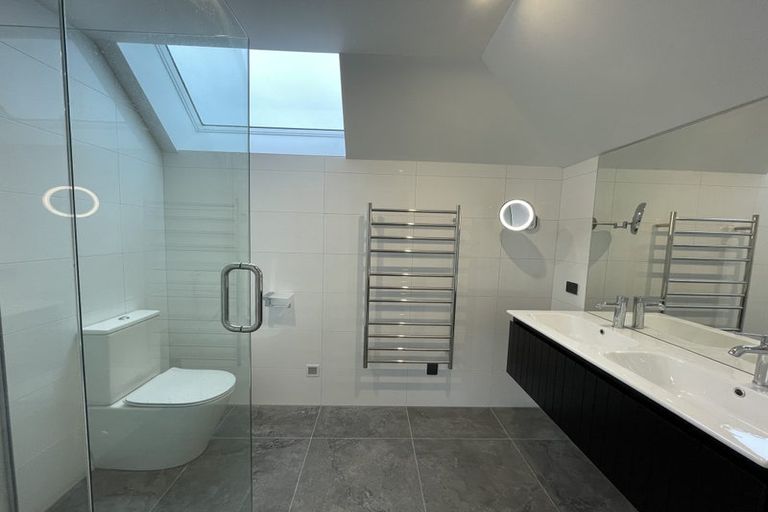 Photo of property in 76 Jeffreys Road, Fendalton, Christchurch, 8052