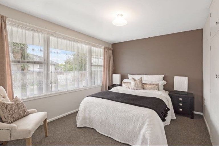Photo of property in 2/166 Halswell Road, Hillmorton, Christchurch, 8025