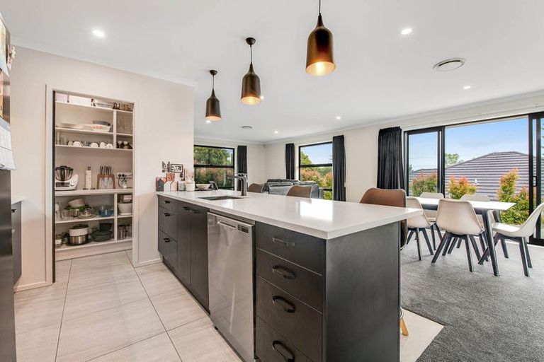 Photo of property in 3 St Julia Court, Helensville, 0800