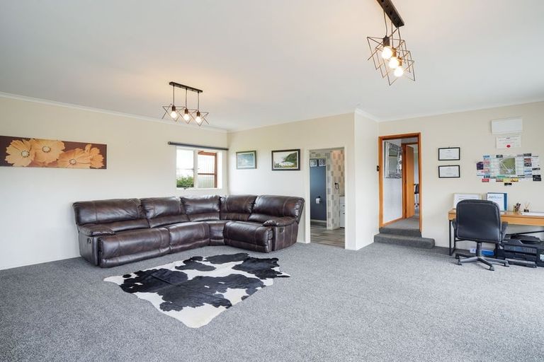 Photo of property in 381 Bay Road, West Plains, Invercargill, 9879