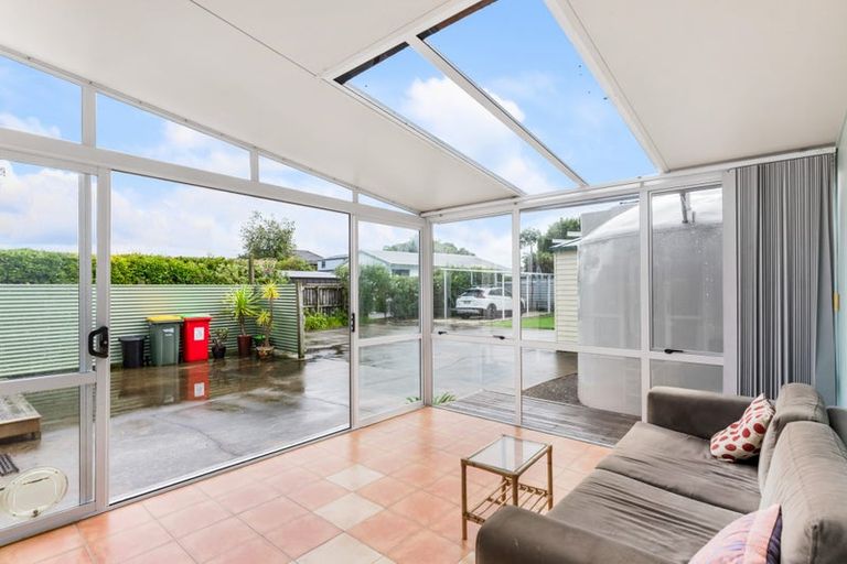 Photo of property in 21 Zealandia Road, Manly, Whangaparaoa, 0930