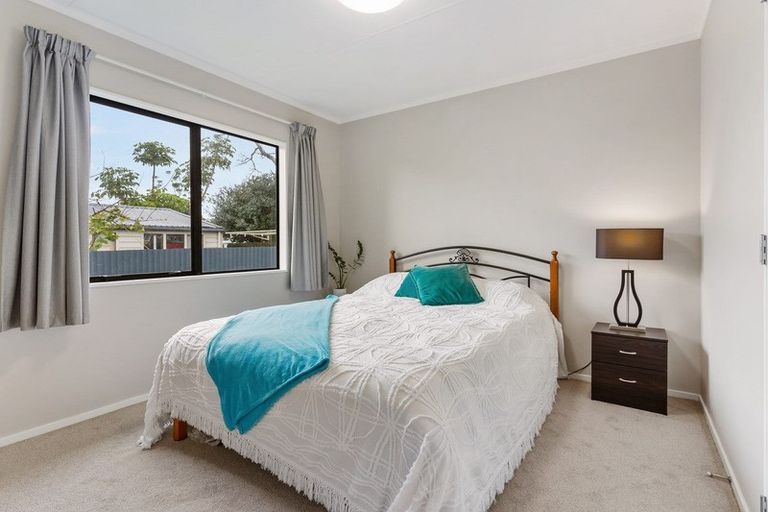 Photo of property in 2/88 Ohauiti Road, Hairini, Tauranga, 3112