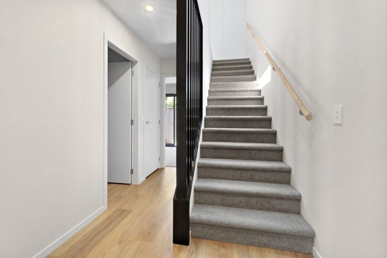 Photo of property in 7/92 Cambridge Terrace, Waterloo, Lower Hutt, 5011