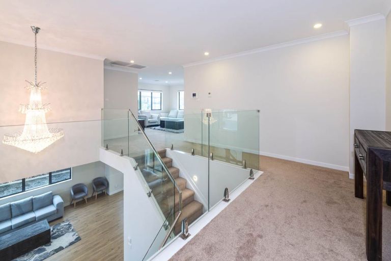 Photo of property in 11 Harvest Avenue, Orewa, 0931