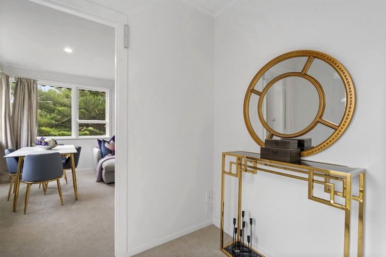 Photo of property in 57 Peach Road, Glenfield, Auckland, 0629