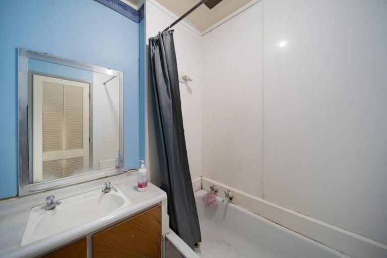 Photo of property in 2/45 Kenderdine Road, Papatoetoe, Auckland, 2025