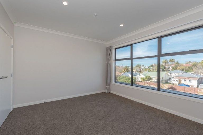 Photo of property in 21u7 Seddon Road, Frankton, Hamilton, 3204