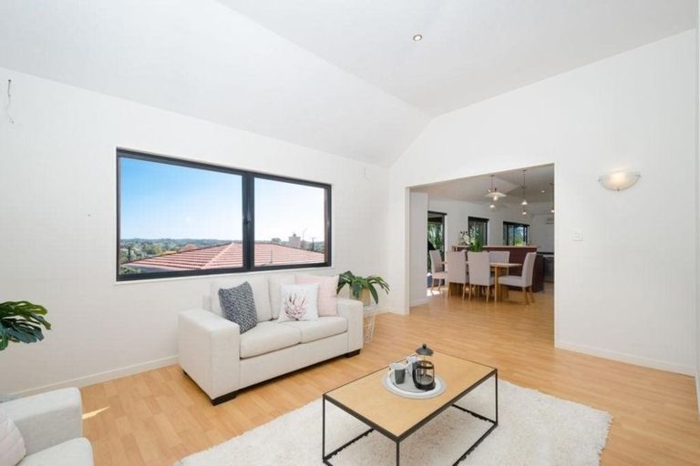 Photo of property in 77a Mcleod Road, Te Atatu South, Auckland, 0610