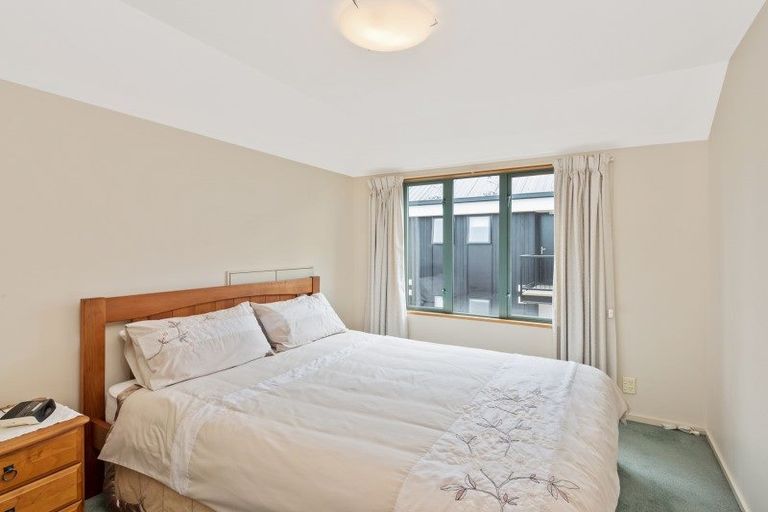 Photo of property in 156 Fitzgerald Avenue, Christchurch Central, Christchurch, 8011