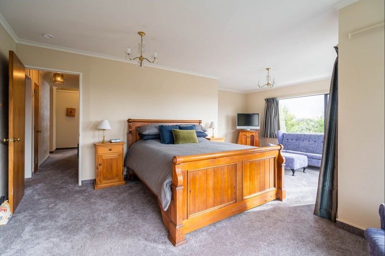 Photo of property in 57 Kapanui Road, Waikanae, 5036