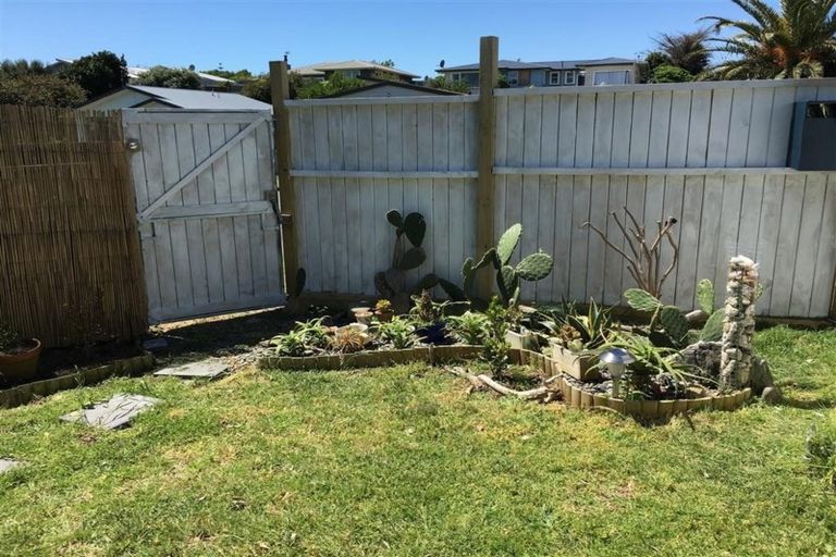 Photo of property in 43 Michael Road, Paraparaumu Beach, Paraparaumu, 5032