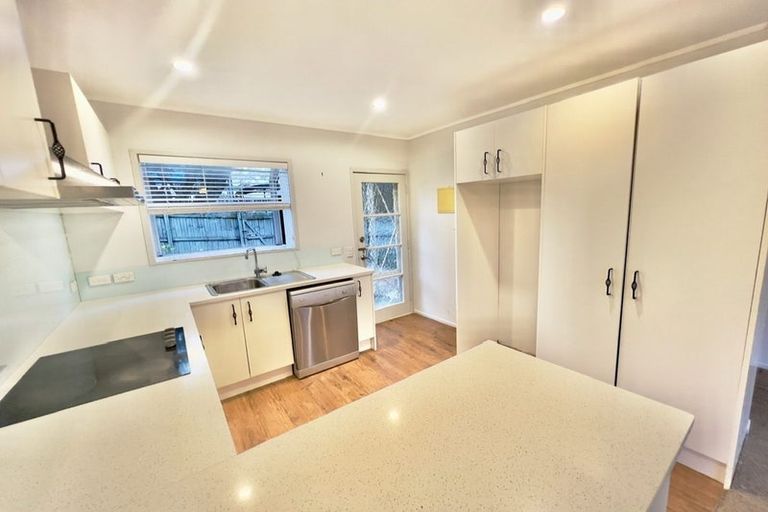 Photo of property in 1/25 Aotearoa Terrace, Murrays Bay, Auckland, 0630