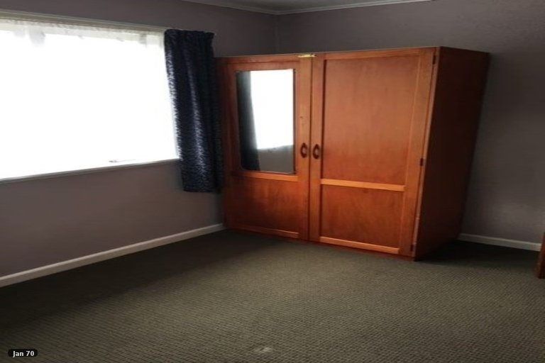 Photo of property in 16 Rathgar Road, Henderson, Auckland, 0610