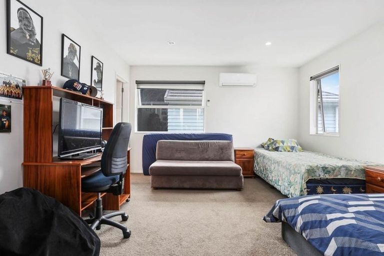 Photo of property in 229 Porchester Road, Takanini, 2112