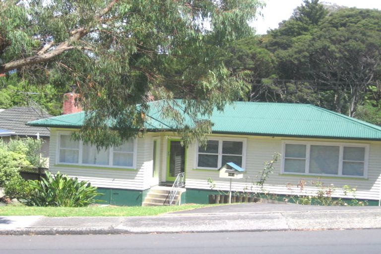 Photo of property in 1/86 Lake Road, Northcote, Auckland, 0627