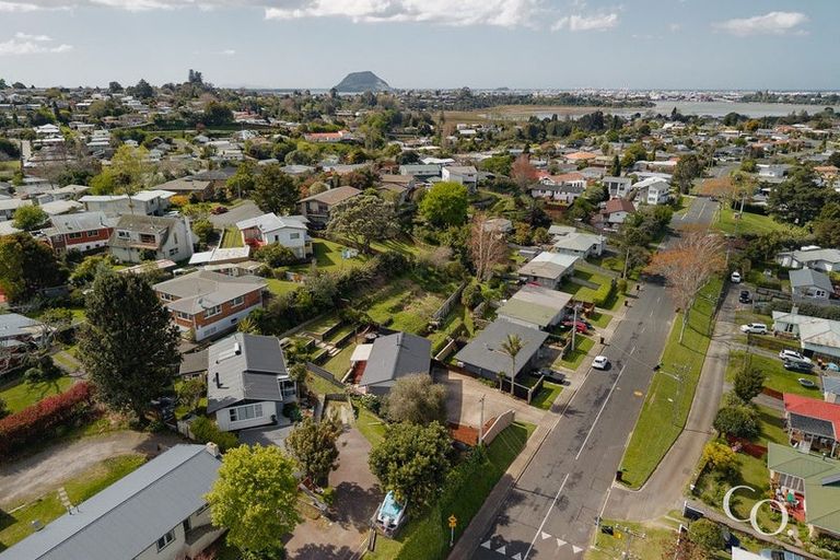 Photo of property in 14 Kingswood Road, Brookfield, Tauranga, 3110