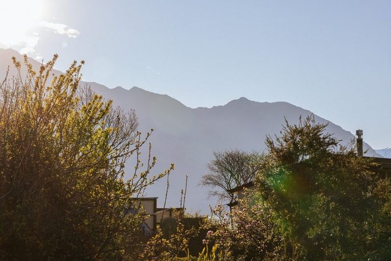 Photo of property in 30b Chalmers Street, Wanaka, 9305