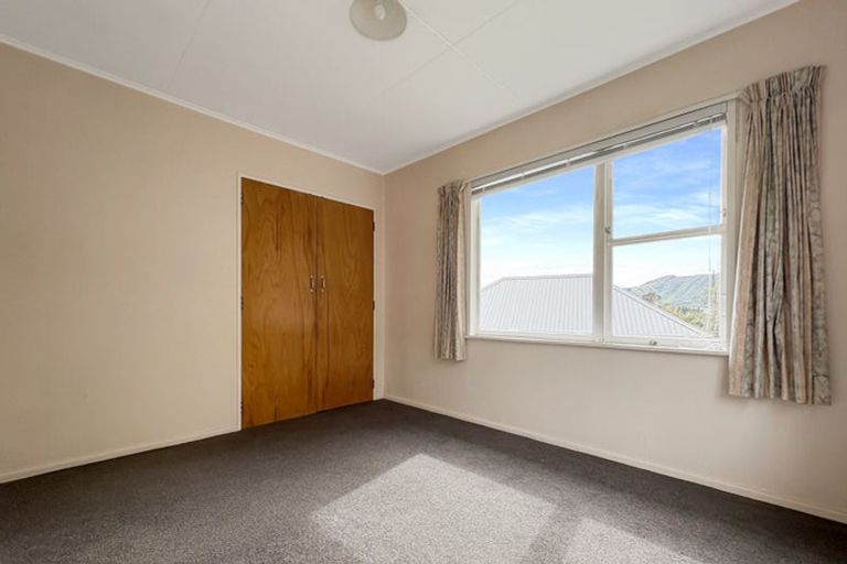 Photo of property in 14 Holland Street, Wainuiomata, Lower Hutt, 5014