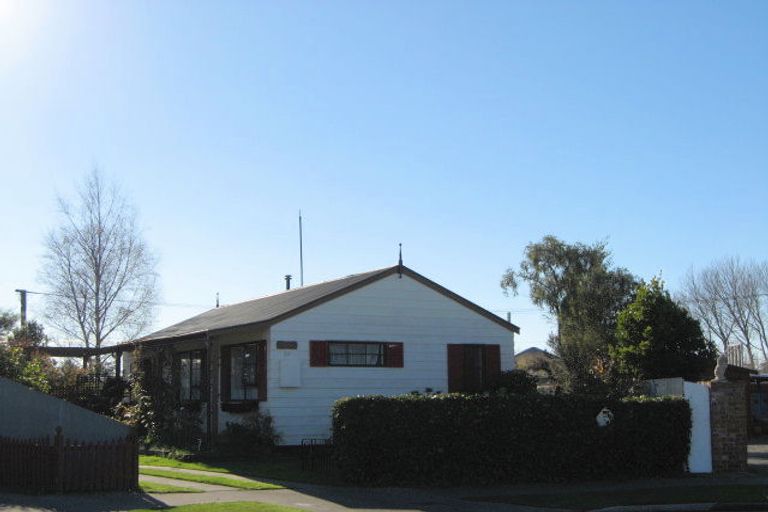 Photo of property in 7 Castile Place, Belfast, Christchurch, 8051