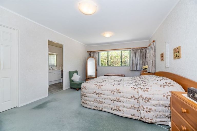 Photo of property in 73a Konini Road, Titirangi, Auckland, 0604