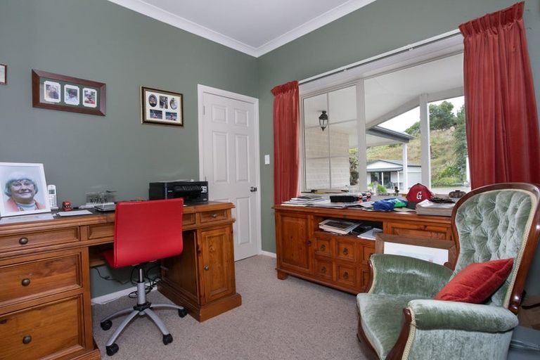 Photo of property in 67 Sandon Road, Feilding, 4702