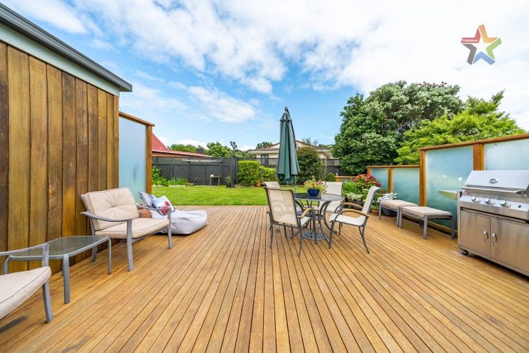 Photo of property in 81 Normandale Road, Normandale, Lower Hutt, 5010