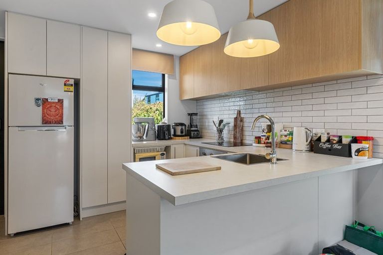 Photo of property in 1/8 New Brighton Road, Shirley, Christchurch, 8061