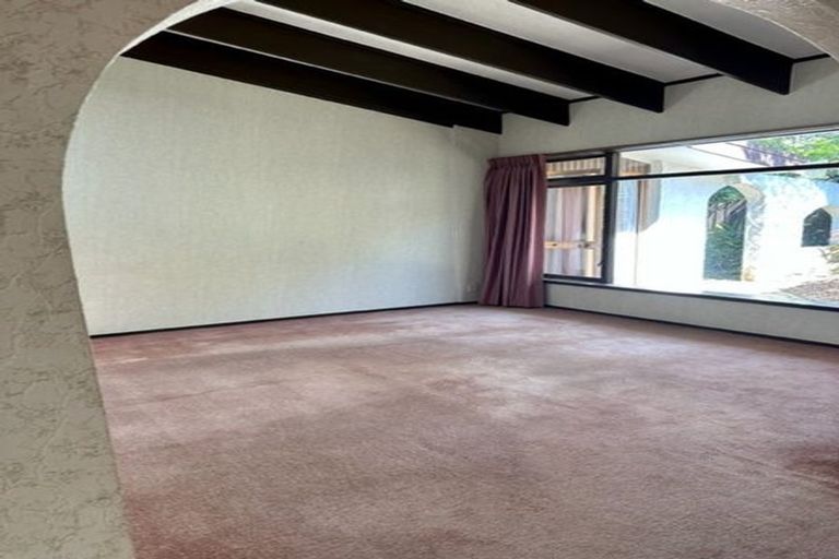 Photo of property in 6 Matanui Street, Northcote, Auckland, 0627