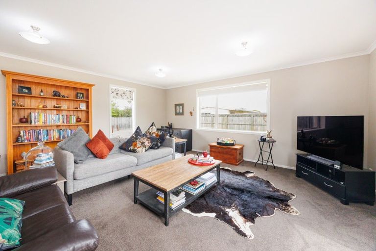 Photo of property in 5a Blenheim Place, Feilding, 4702