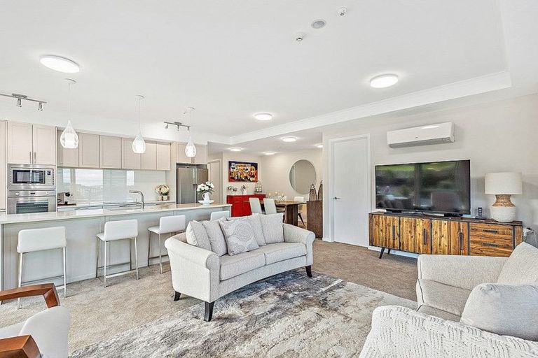 Photo of property in 164 Landmark Terrace, Orewa, 0931