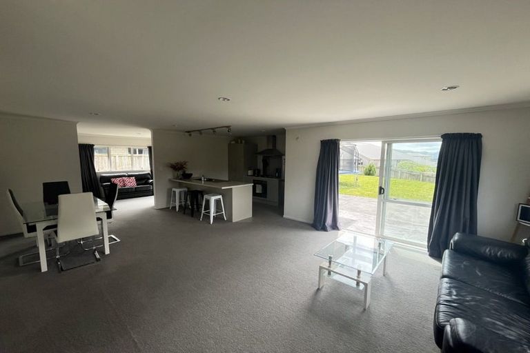 Photo of property in 150 Navigation Drive, Whitby, Porirua, 5024
