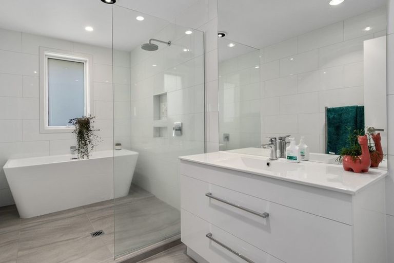 Photo of property in 16a Anne Road, Bellevue, Tauranga, 3110
