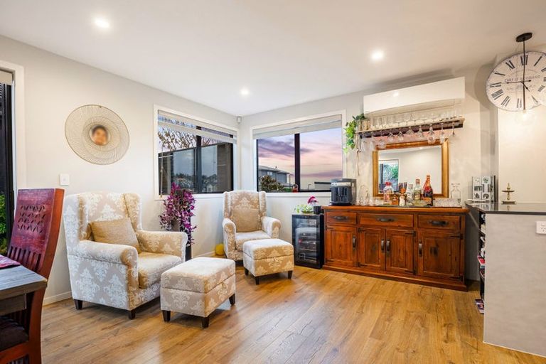 Photo of property in 3 Podgora Avenue, Kumeu, 0810