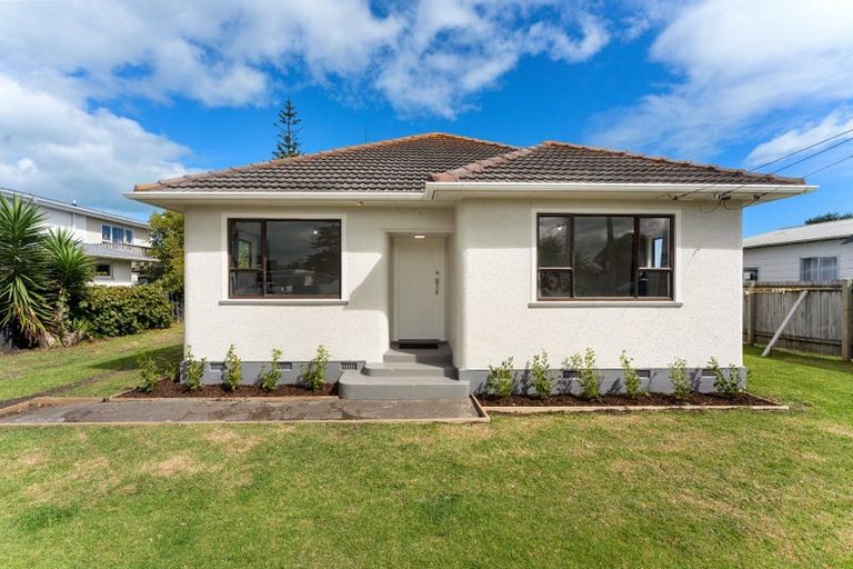 Photo of property in 217 Puriri Street, Castlecliff, Whanganui, 4501